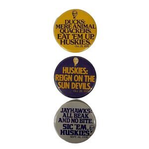3 PCS Kentucky Fried Chicken Pinback Buttons University of Washington Football